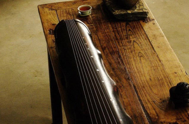 丽江市古琴蕴含的传统文化，一把古琴制备出来要两年的时间